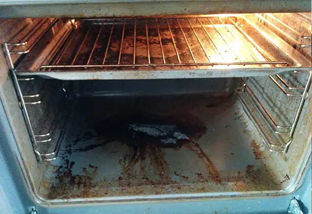 oven cleaning services in Farnborough - Before cleaning 1
