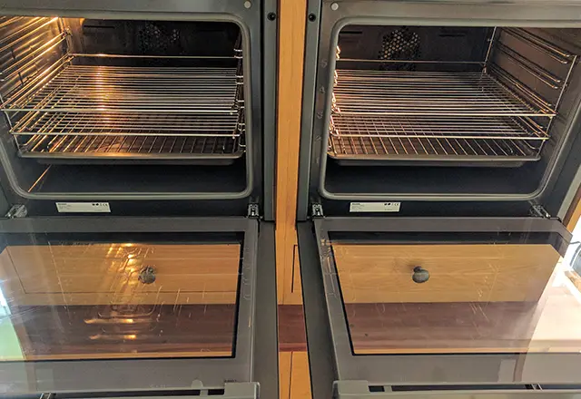 oven cleaning services in Woking - After cleaning 1